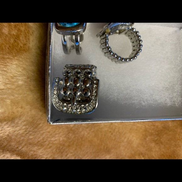 Three Adjustable Rings - Picture 9 of 16